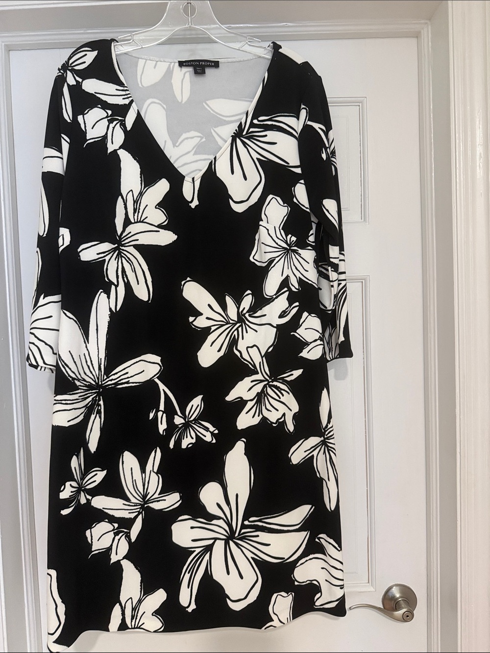 Boston Proper Black & White Floral V-Neck Midi Dress
